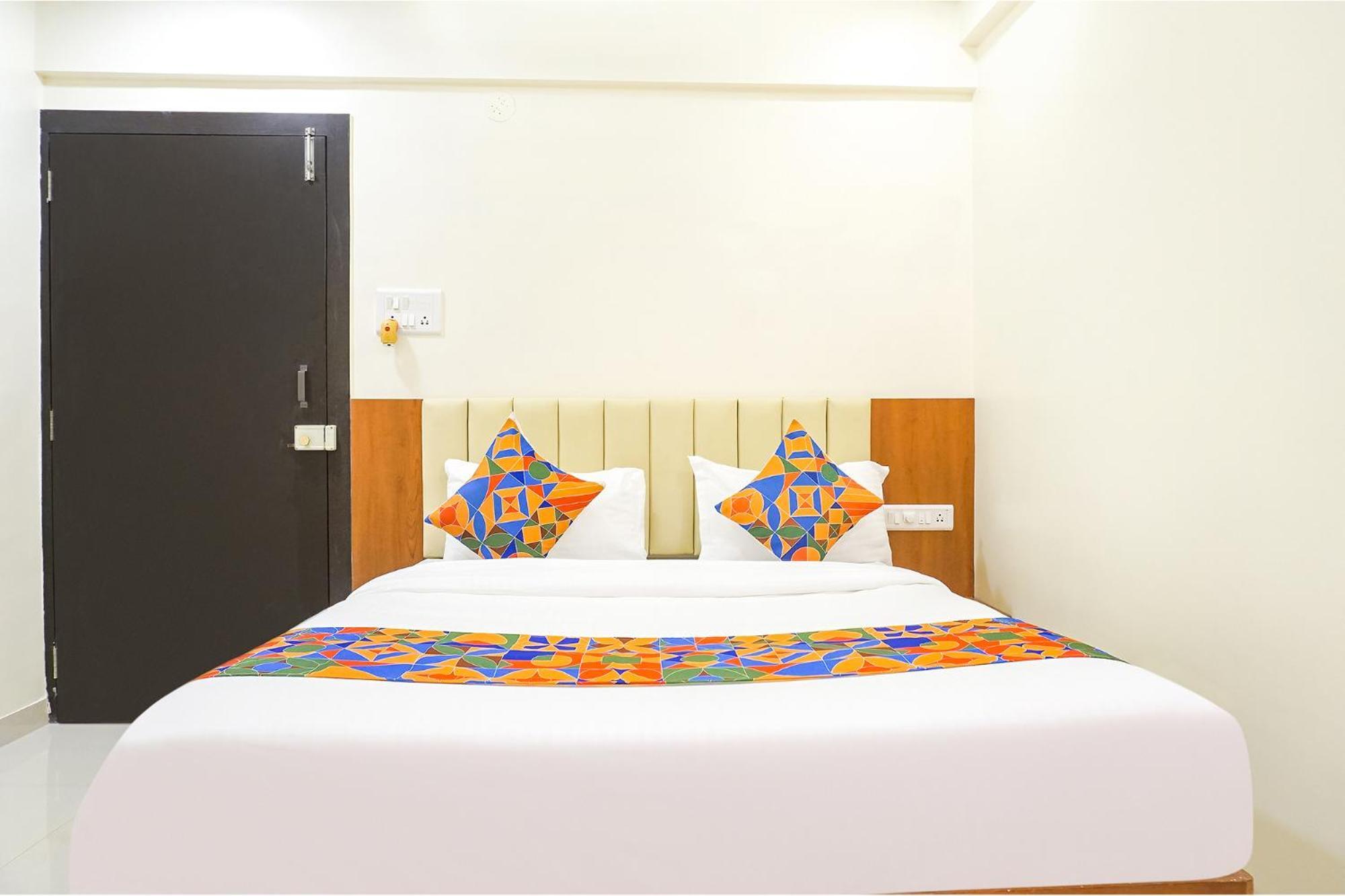 Fabhotel Majestic Luxurious - Nr Rajaram Bhiku Pathare Stadium Pune Exterior photo