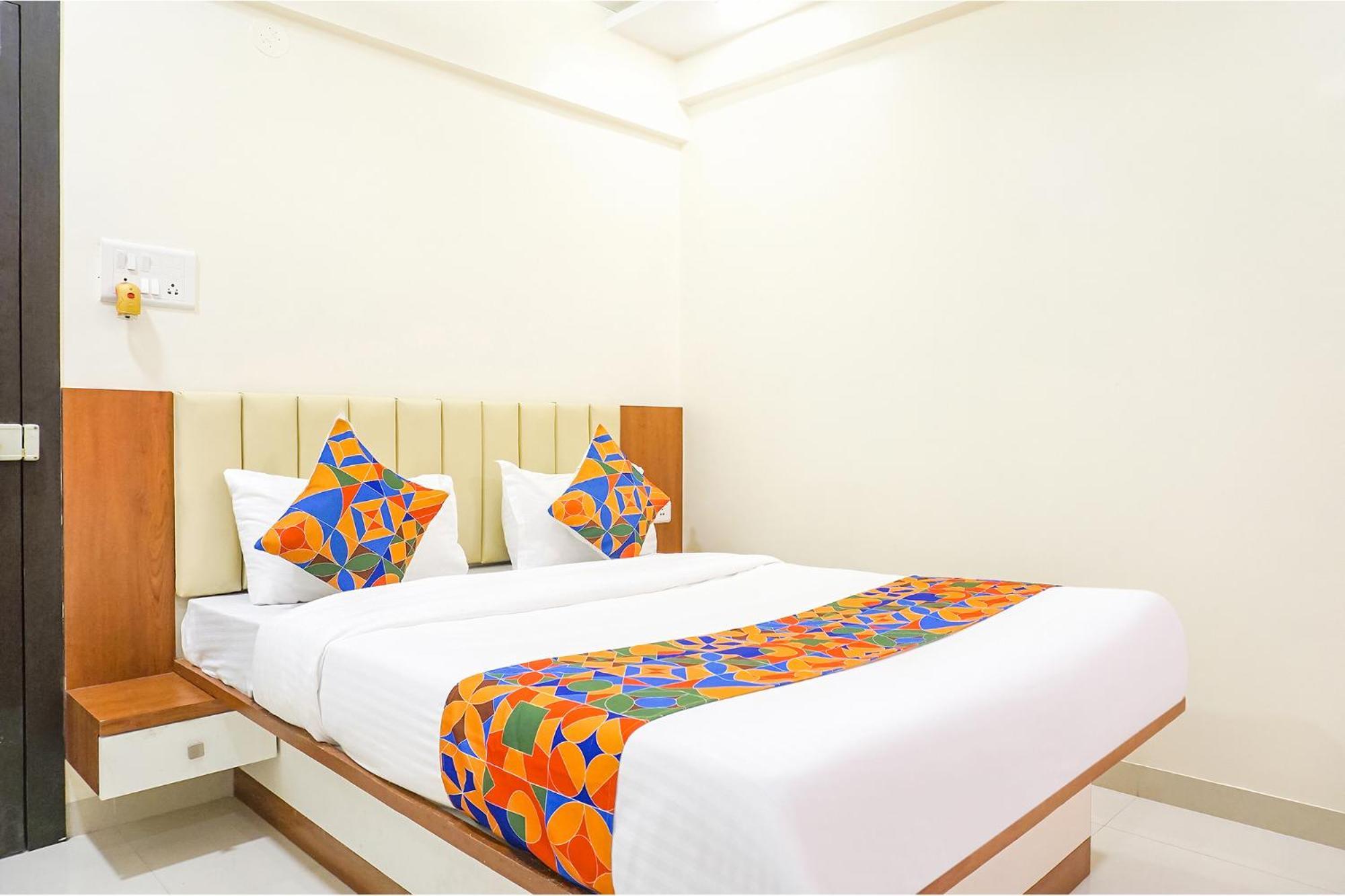 Fabhotel Majestic Luxurious - Nr Rajaram Bhiku Pathare Stadium Pune Exterior photo