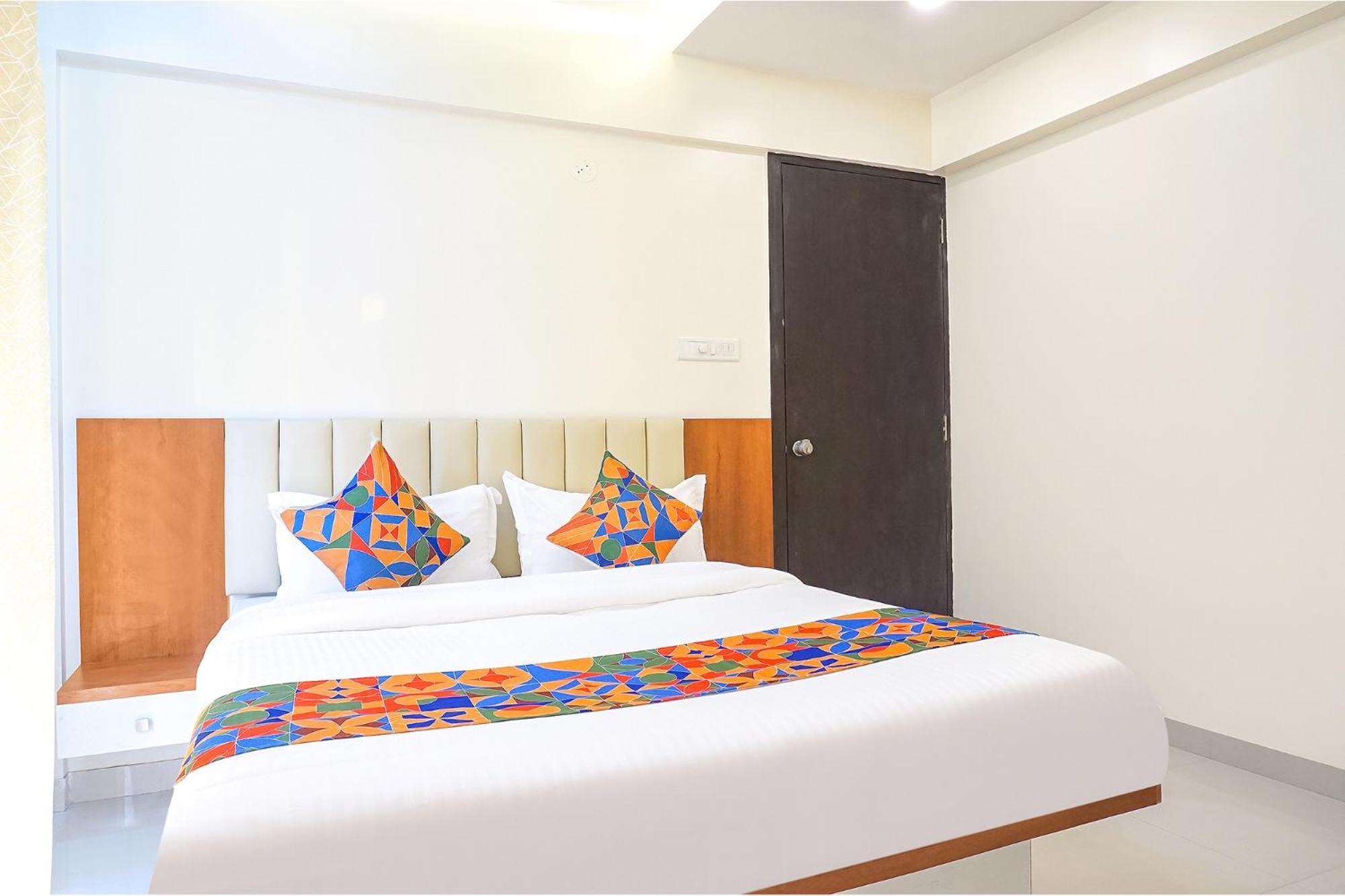 Fabhotel Majestic Luxurious - Nr Rajaram Bhiku Pathare Stadium Pune Exterior photo